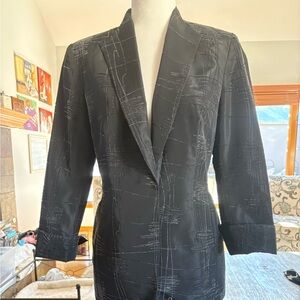 Zion Elegant Black Two-Piece Suit Size 8